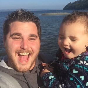 Meet your Posher, Casey